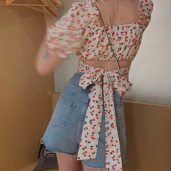 Brand New Unworn, bow-tie back crop top. Great for Beach, resort vacation. Small - Picture 5 of 5